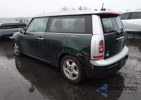 2011 Mini Cooper Clubman z USA, uszkodzony, nr VIN WMWZF3C55BT188673